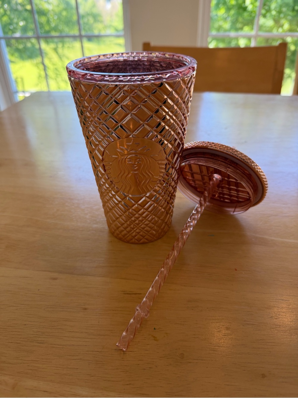 Starbucks Rose Pink Diamond-Texture Tumbler with Twisted Straw- NWOT